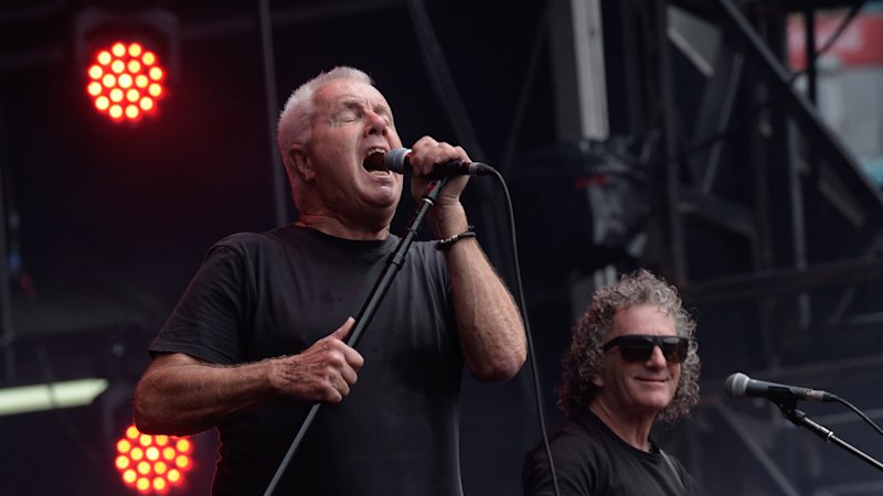 Daryl Braithwaite: Australian singing legend makes ‘difficult’ call on live gigs