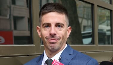 Former AFL umpire Michael Pell’s corrupt Brownlow betting charges should be dropped over technicality, argue defence lawyers
