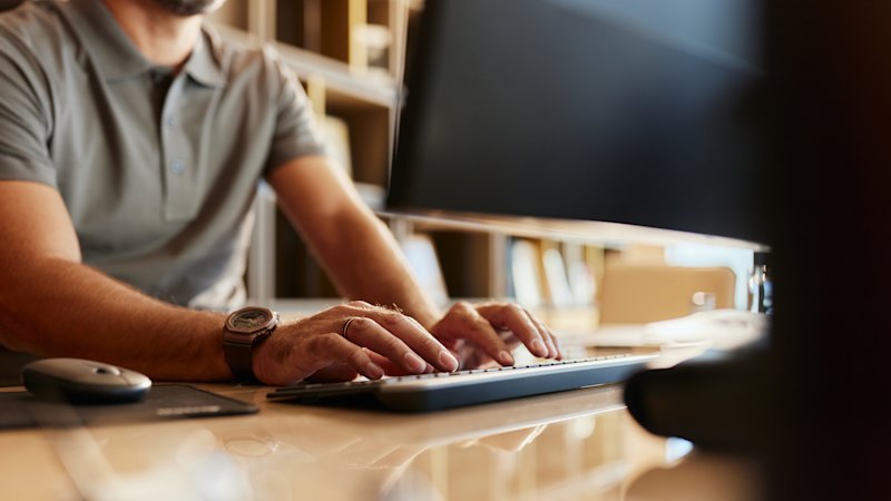 Working from home benefits: Why hybrid models are the sweet spot for mental health and avoiding workplace burnout
