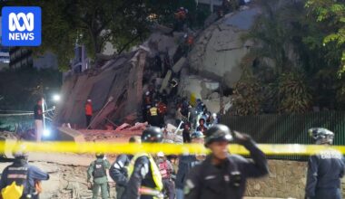 Powerful earthquakes in Venezuela cause buildings to collapse in capital Caracas