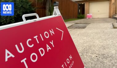 Sydney and Melbourne record worst property auction clearance results in years