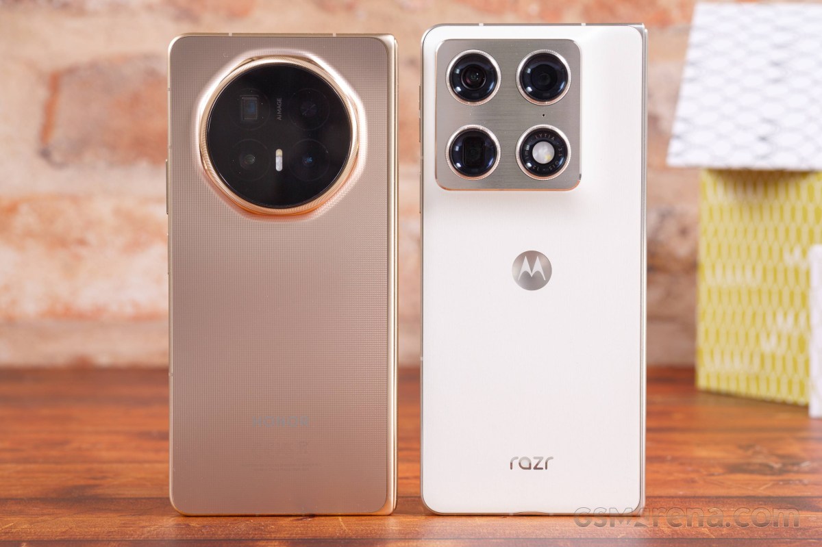 Magic V6 and Razr Fold