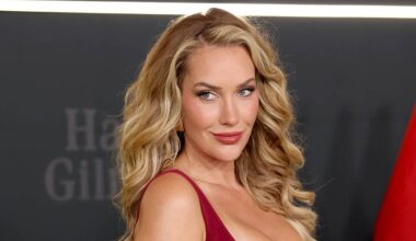 Paige Spiranac Shows Off 'Coolest Putter in All of Golf,' and We Have to Agree