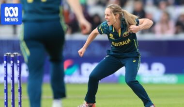 Australia defeats South Africa in opening clash of women's T20 World Cup