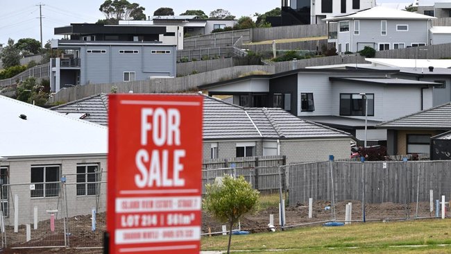 Some experts are predicting a 10 per cent downturn in the Australian property market.