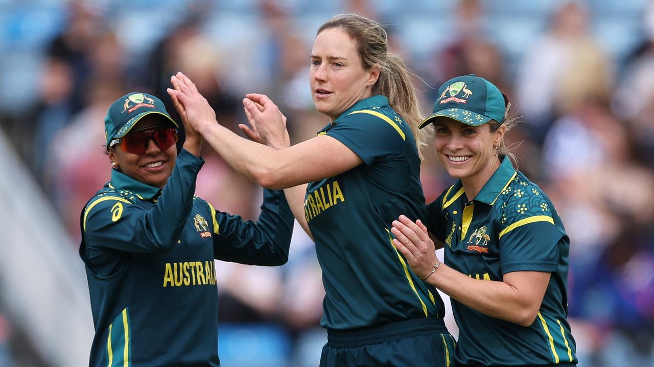 Women’s T20 World Cup 2026, cricket results: Australia defeats Pakistan, Ellyse Perry, Beth Mooney injury, video, highlights