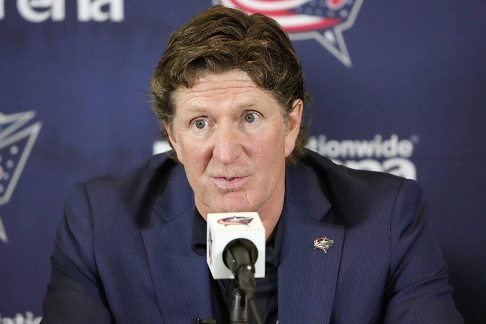 Mike Babcock speaks to the media in Columbia after being named Blue Jackets head coach in 2023.