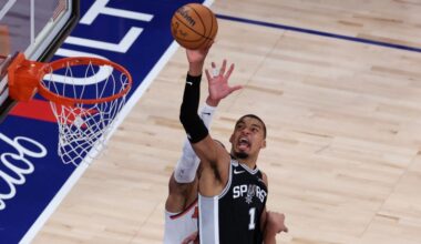 Live updates: Spurs defeat Knicks in NBA Finals Game 3 with Trump in MSG