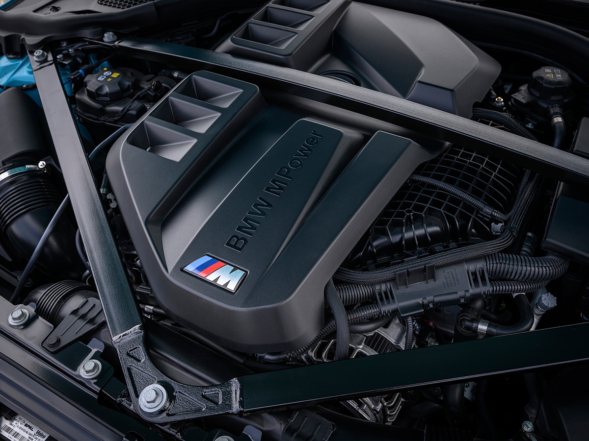 2026 bmw m2 xdrive engine bay