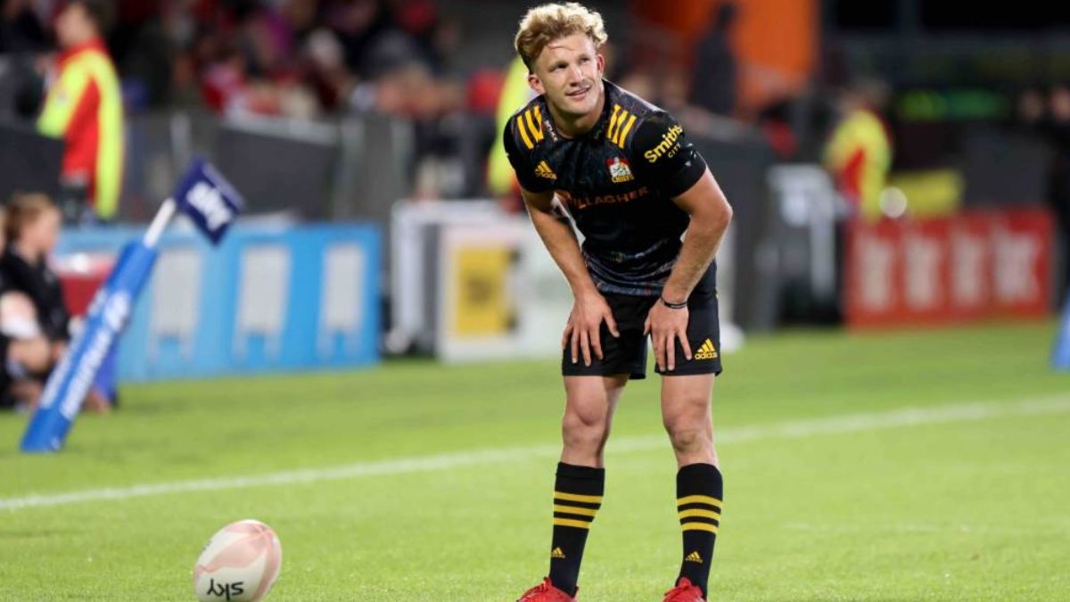 McKenzie set for 150th Super Rugby match in Chiefs semi-final