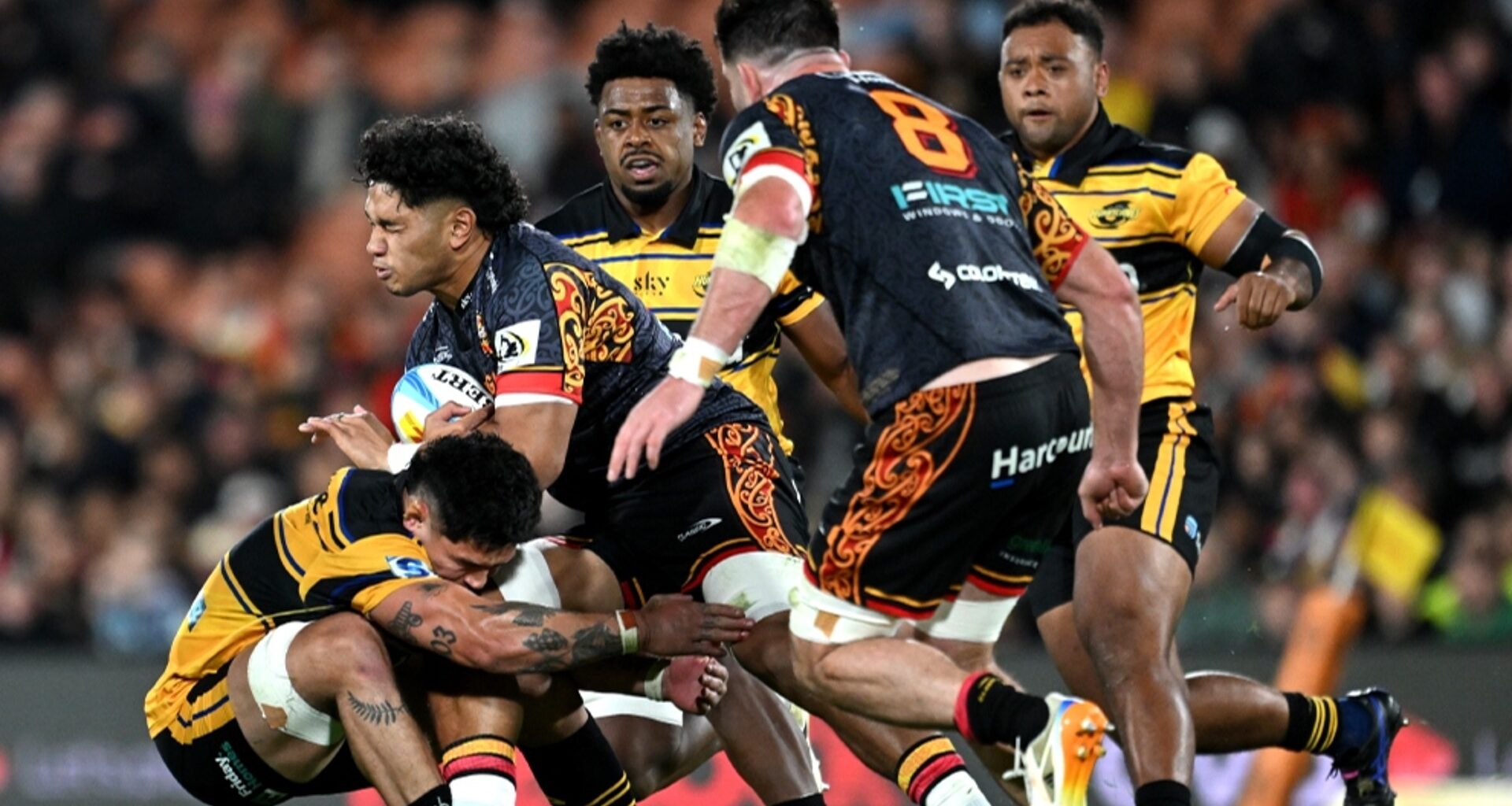 Hurricanes and Chiefs set up blockbuster Super Rugby Pacific final