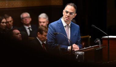 A tale of two budgets: A win for cheaper, cleaner energy in one state, more “coal-keeper” in the other