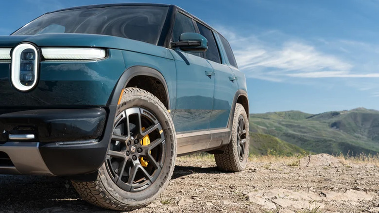 2027 Rivian R2