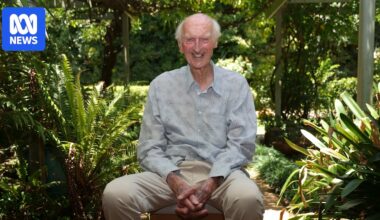 Rainforest conservationist Tony Parkes dies aged 96 after a career of 'world-leading science'