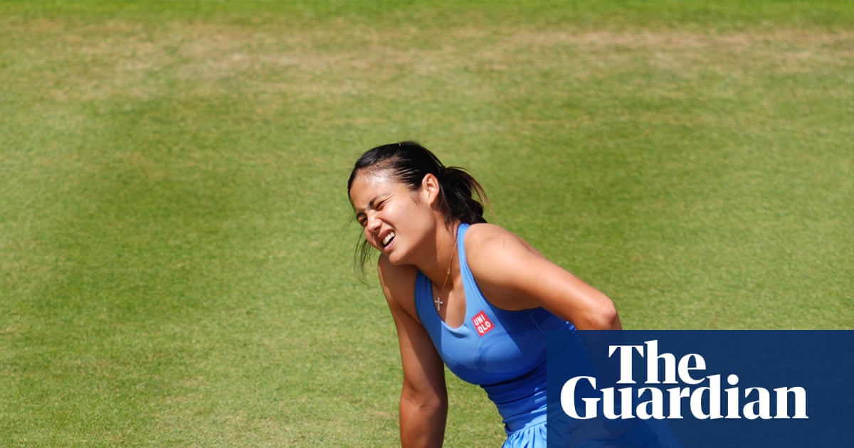 Raducanu overcomes injury scare to reach Queen’s Club semi-final with win over Rakhimova | Tennis