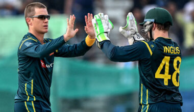 LIVE: Bangladesh batting as Australia seek Asian first