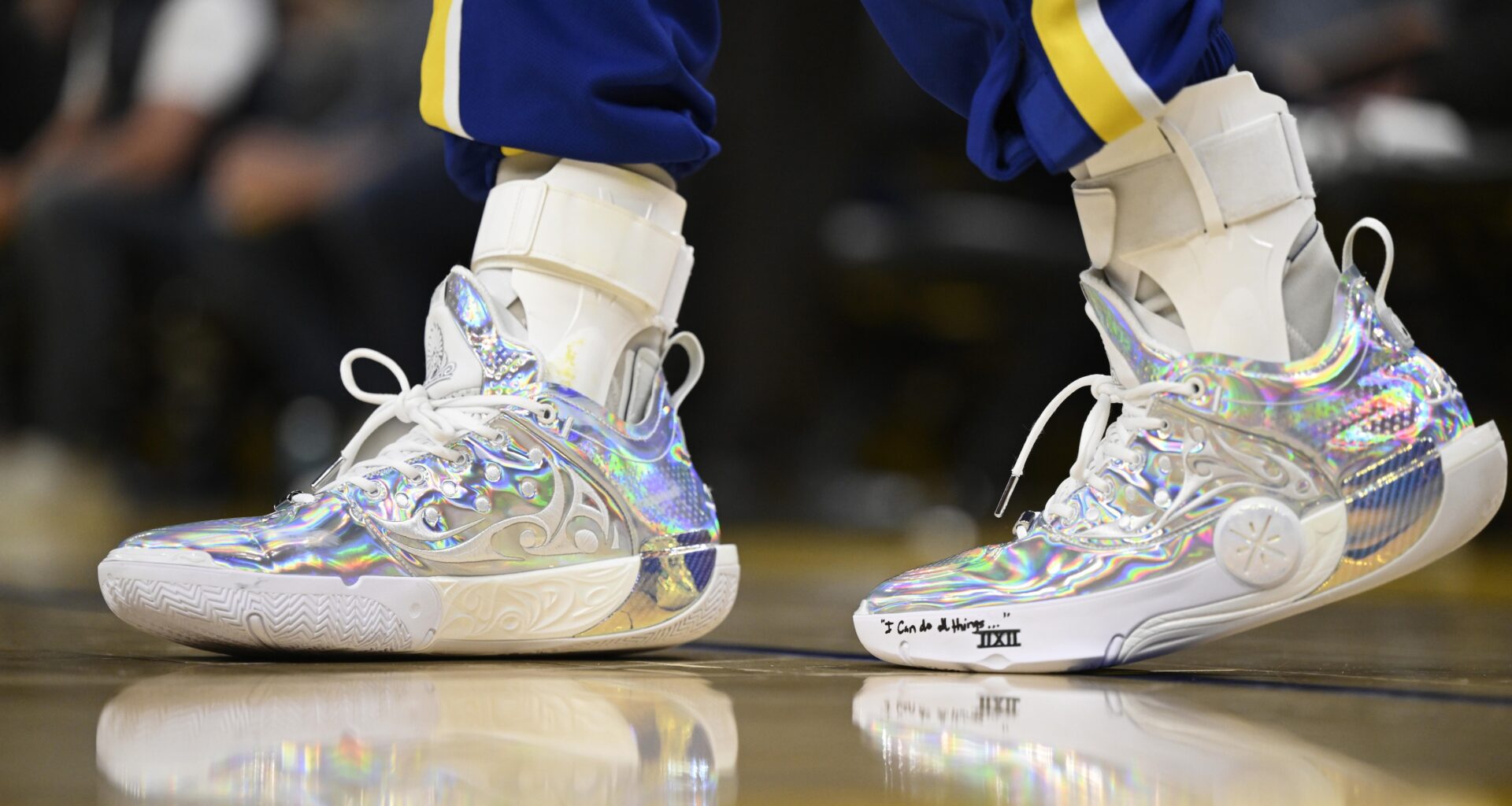 Warriors' Steph Curry Signs Reported $400M Shoe Contract with Li-Ning After 2025 Under Armour Exit