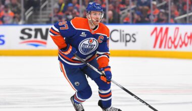 Connor McDavid Ties Wayne Gretzky's Record with 5th Ted Lindsay Award as Most Outstanding NHL Player