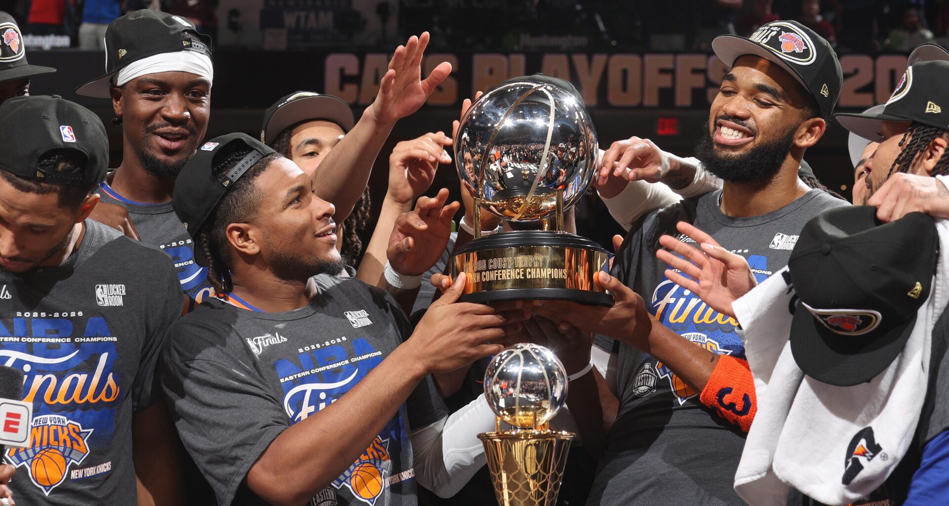 Knicks-Themed NYC Subway Entrances Seen in Photos, Videos Ahead of 2026 NBA Finals vs. Spurs