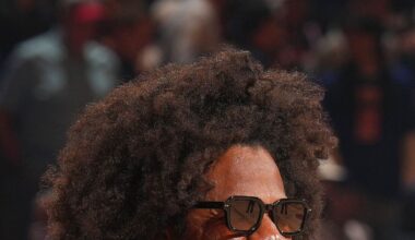 Beyoncé and Blue Helped Jay-Z Comb Out His Hair