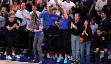 Watch Taylor Swift and Haim Sisters Dance in Custom Knicks Jerseys