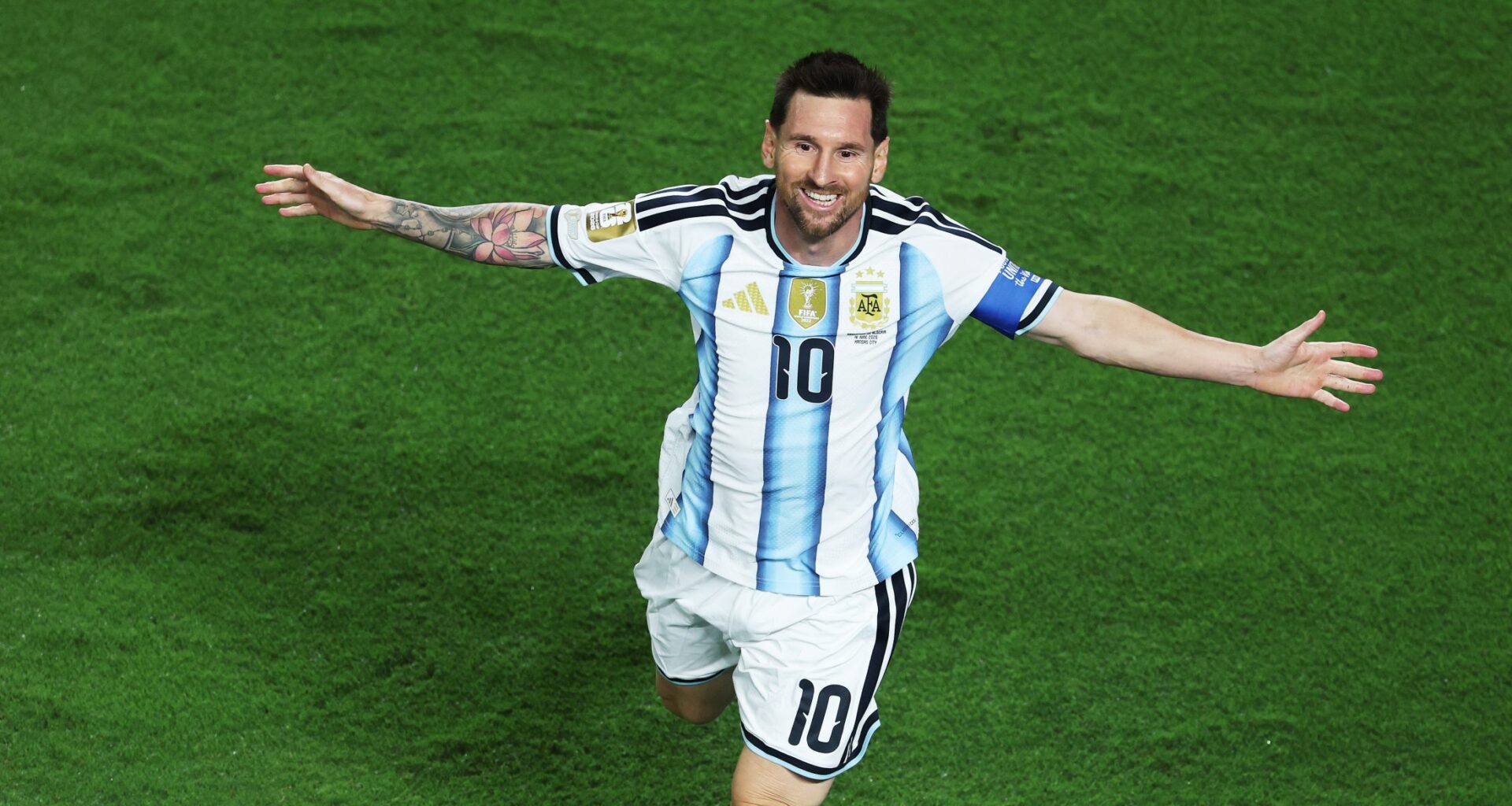 Tournament heavyweights deliver to begin World Cup campaigns