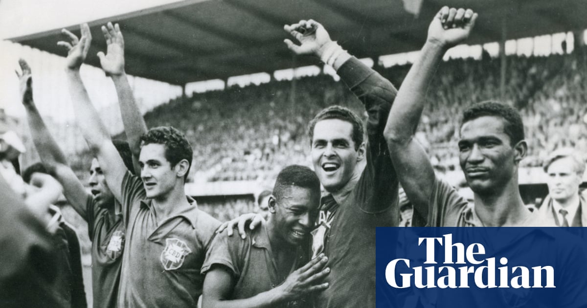 Pelé’s No 10 Brazil shirt from 1958 World Cup final expected to fetch £4.5m at auction | Pelé