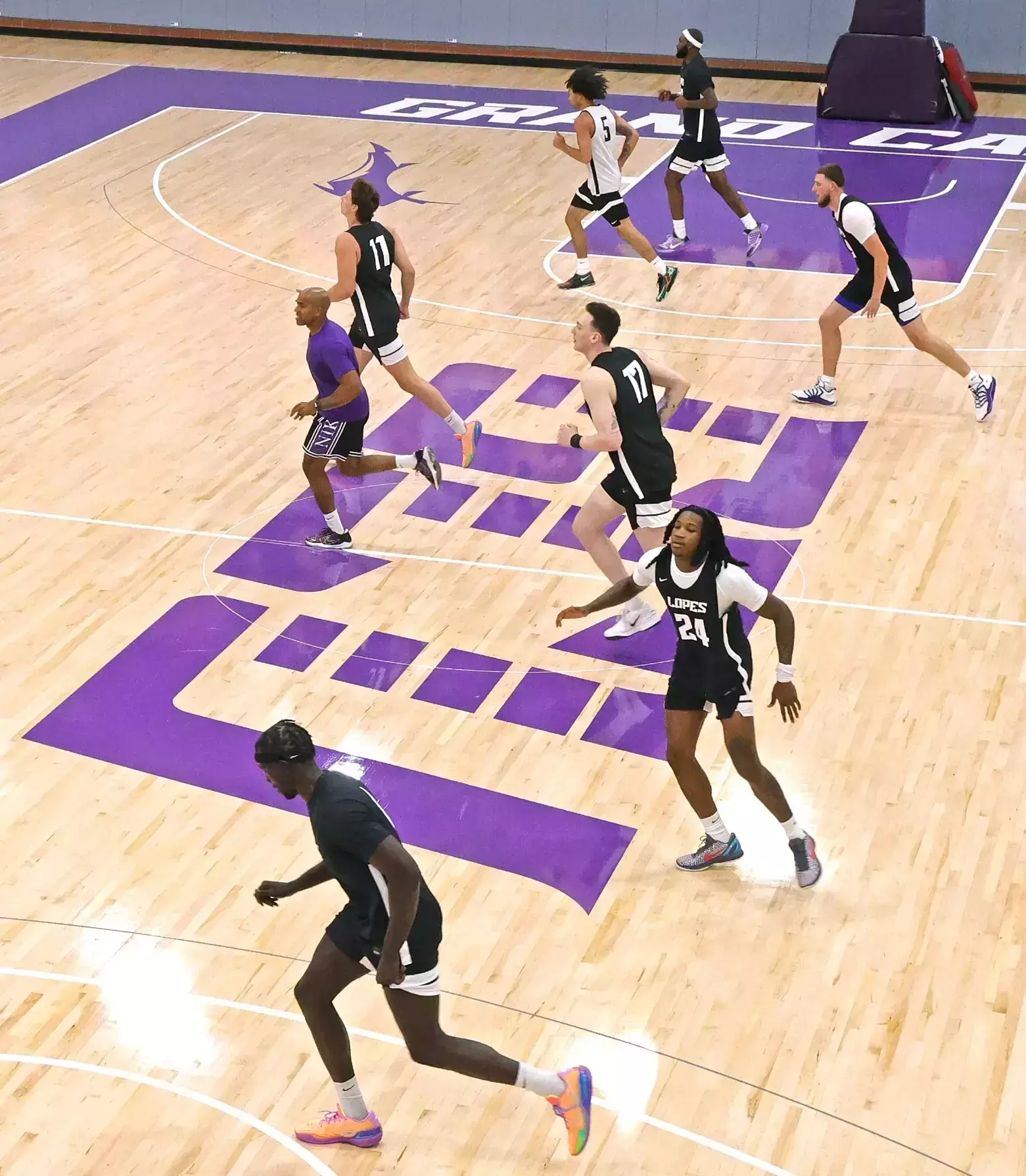 Phoenix, AZ June 1, 2026:   The Lopes hold their first summer workout at their practice facility.  Photo: David Kadlubowski/GCU