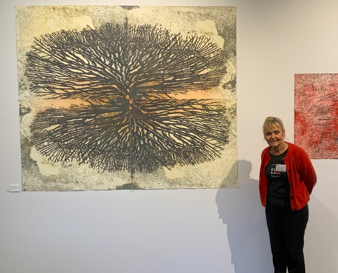Artist Yvonne Rees-Pagh and her work Dragon Blood Tree