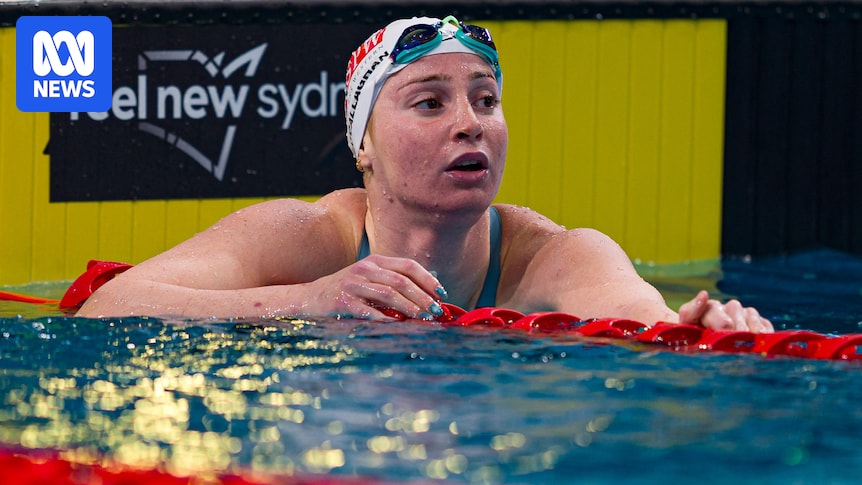 Mollie O'Callaghan misses out on Ariarne Titmus's 200m world record at Australian Swimming Trials