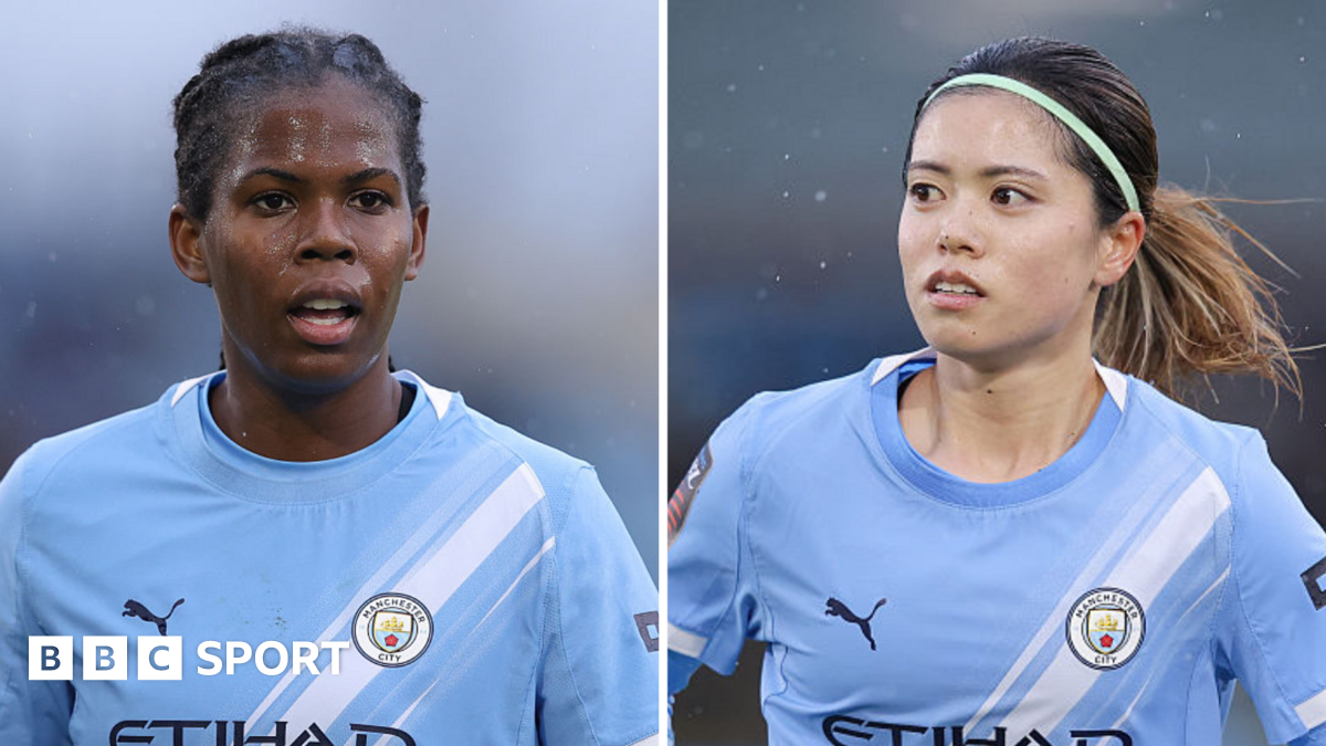 Manchester City's Khadija 'Bunny' Shaw and Yui Hasegawa