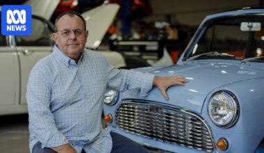 Classic cars converted into EVs could be 'future' for mechanics, group says