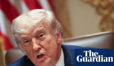 Trump signs executive order seeking early access to new AI releases | Donald Trump