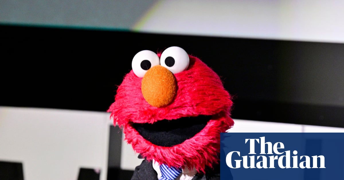 ‘Pick a side coward’: even-handed Elmo enrages New York Knicks fans | New York