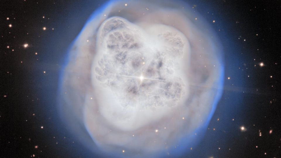 New image of the Crystal Ball Nebula captures the ‘spectacular’ throes of a dying star