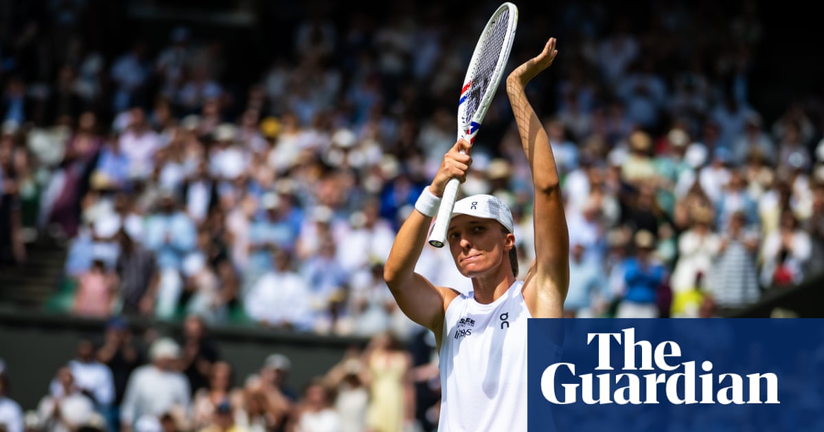 Tearful Iga Swiatek rides the emotional waves to launch Wimbledon defence | Wimbledon 2026