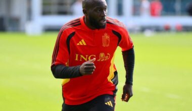 Football: Soccer-Lukaku on bench for Belgium, Shobeir in goal for Egypt