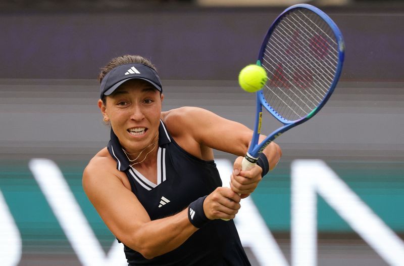 Tennis: Tennis-Pegula knocks out Sabalenka to set up Berlin final with Noskova