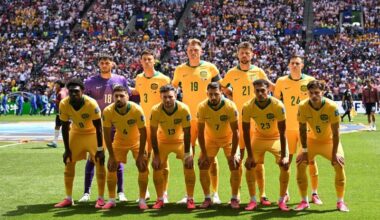 Football: Soccer-Australia, Paraguay plot path to knockout phase in Bay Area battle