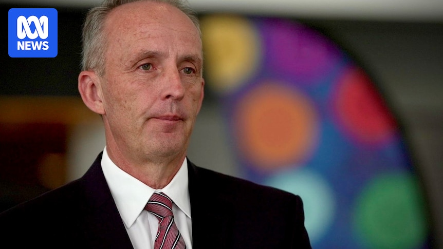South Australia's Electoral Commissioner Mick Sherry resigns