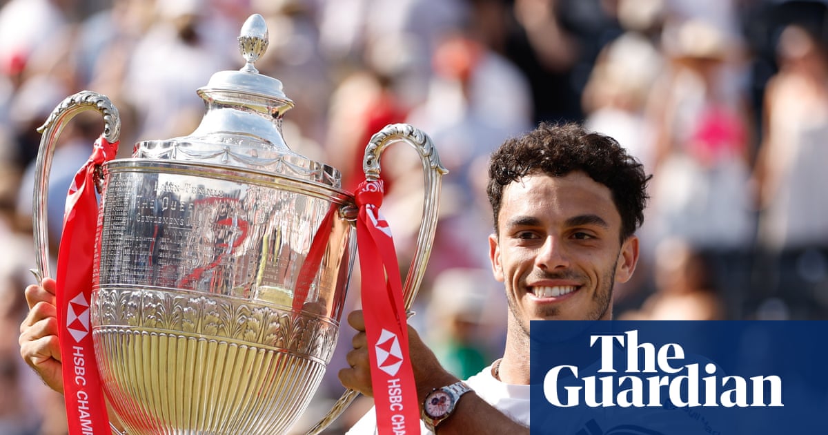 Cerúndolo fights back in marathon three-hour Queen’s final to defeat Paul | Tennis