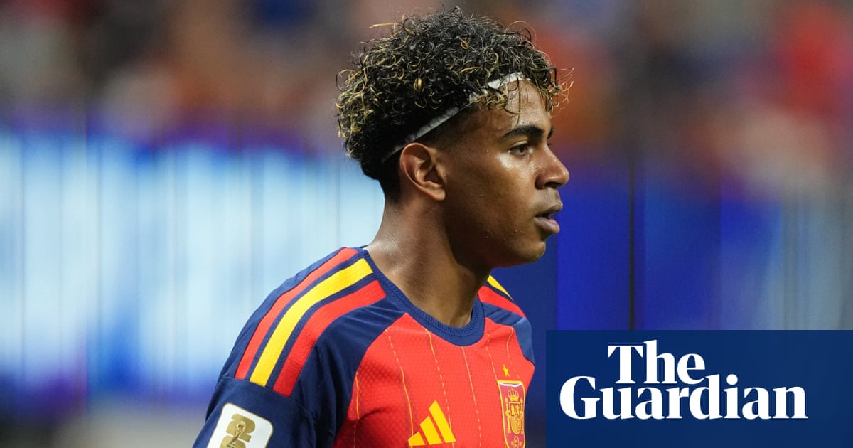 Lamine Yamal a genius ‘like Dalí or Michelangelo’, says Spain’s De la Fuente | Spain