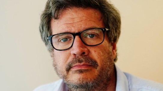 Foreign Correspondent and mockumentary writer Simon Robinson.