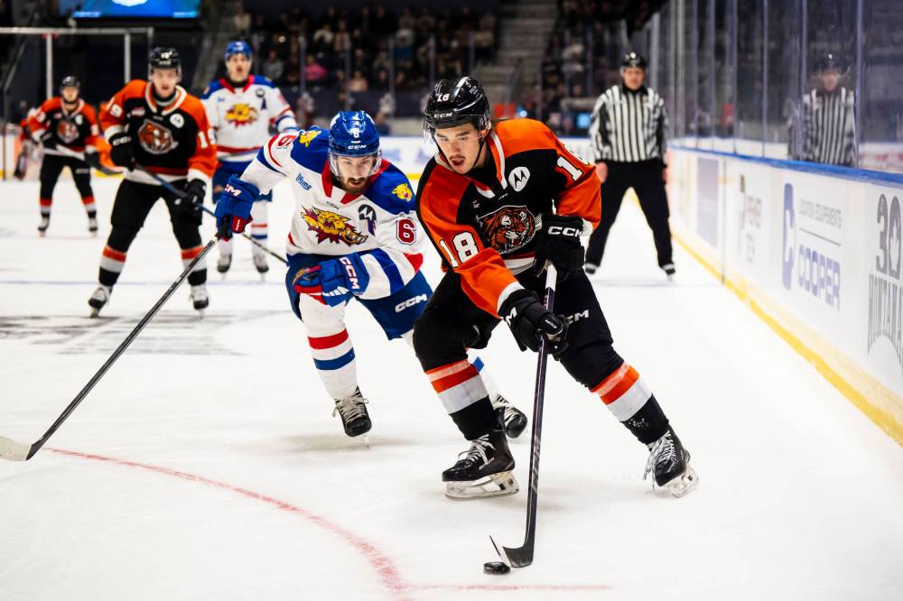 Christopher Katsarov / THE CANADIAN PRESS FILES
Winnipeg’s Jonas Woo (18)