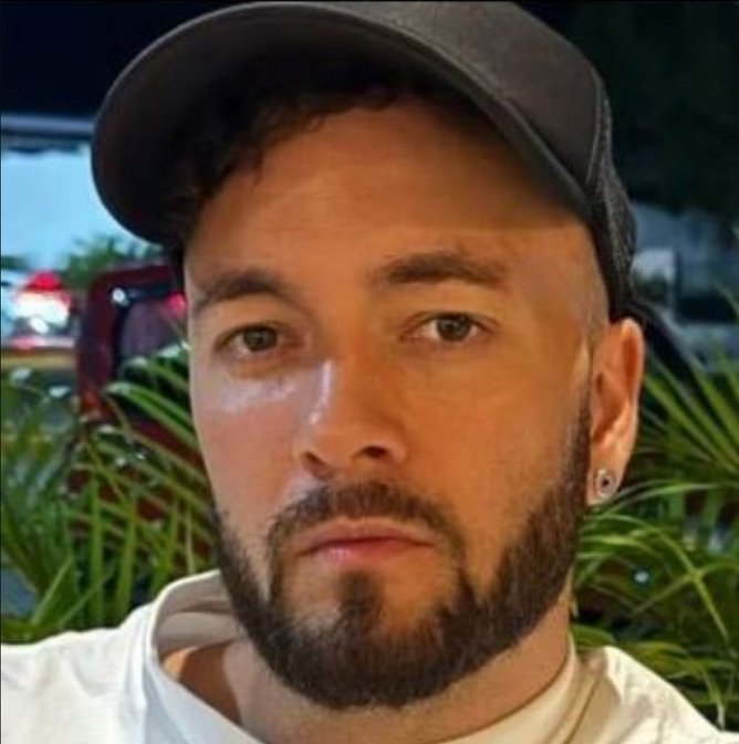 Mr Buzzese, who lives in Perth but grew up in Mandurah, has been travelling on his own for about nine months, and arrived in Mexico in early May. 