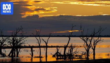 Community concern over doubling of water release from Menindee Lakes