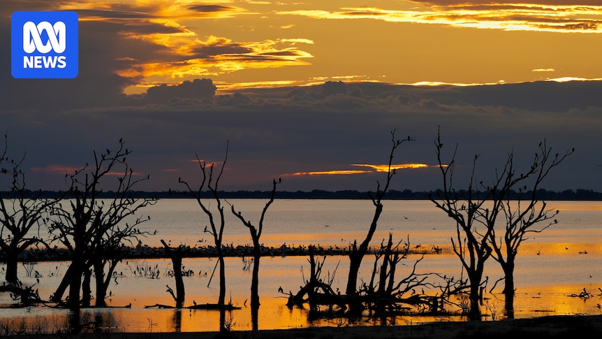 Community concern over doubling of water release from Menindee Lakes