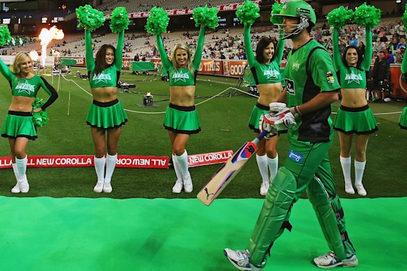 Rob Quiney leads the stars onto the MCG in 2012.