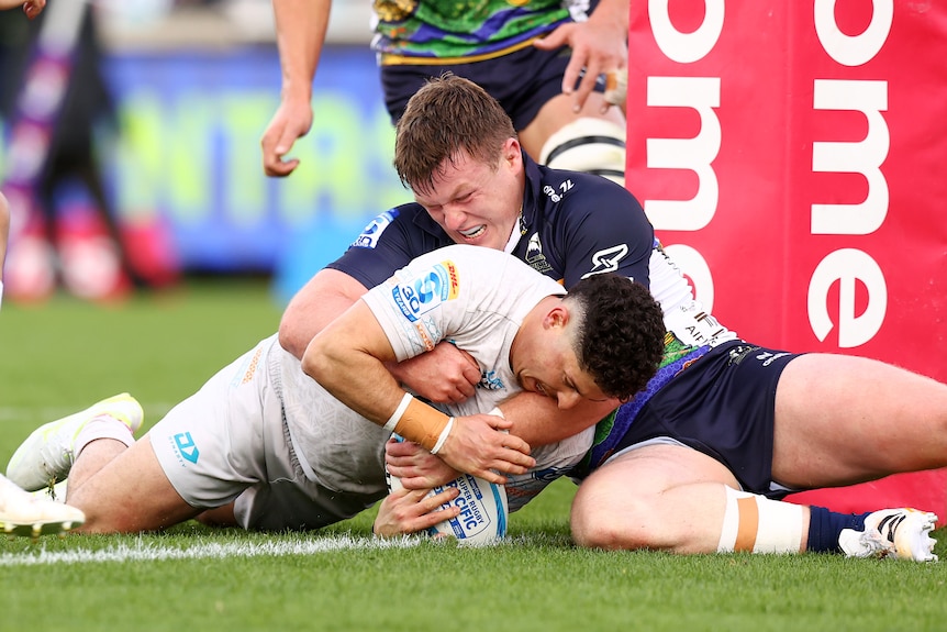 Patrick Pellegrini scores a try for Moana Pasifika against the Brumbies.