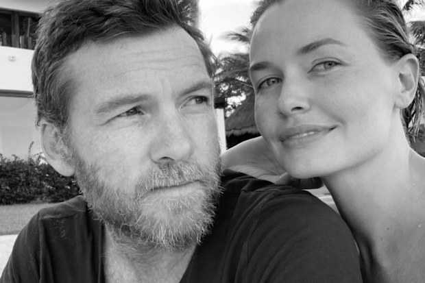 Lara Bingle, model, what happened, what is she doing now, Sam Worthington, selfie